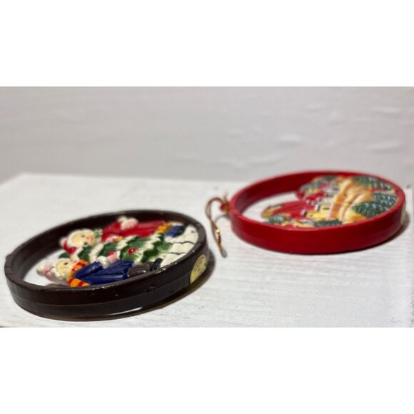 Vtg Christmas Cut Out Ornaments Set Of 2 Children & Village Scenes 2 Sided 70's - Picture 3 of 4